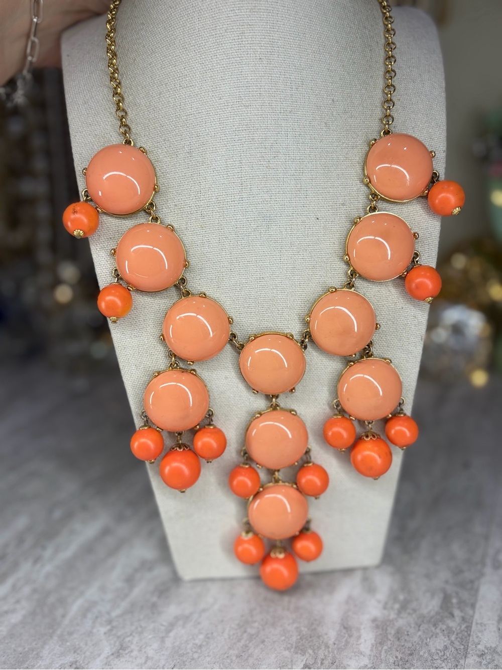 J.CREW Gold-Tone Statement Necklace Peach Orange Coral Colorful Bright Jewelry